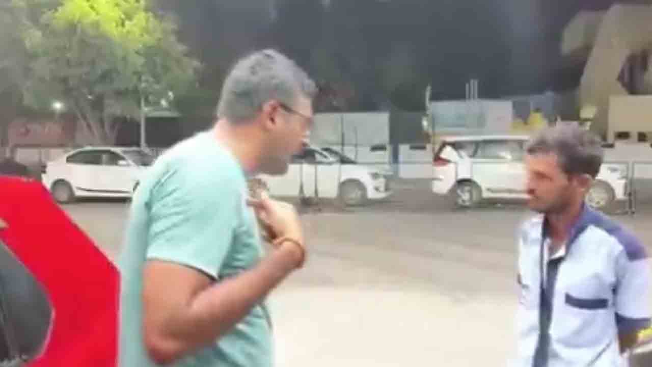 Hyderabad Petrol Pump Fraud Allegation Goes Viral