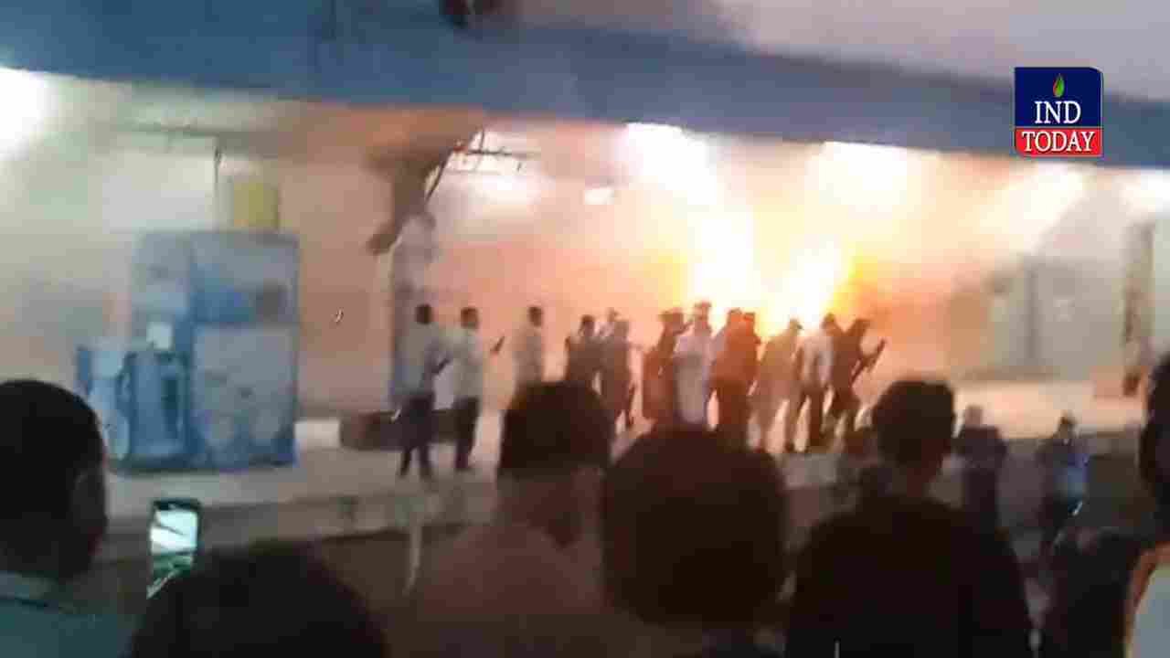 Fire Breaks Out in Hyderabad Jaipur Express at Nampally