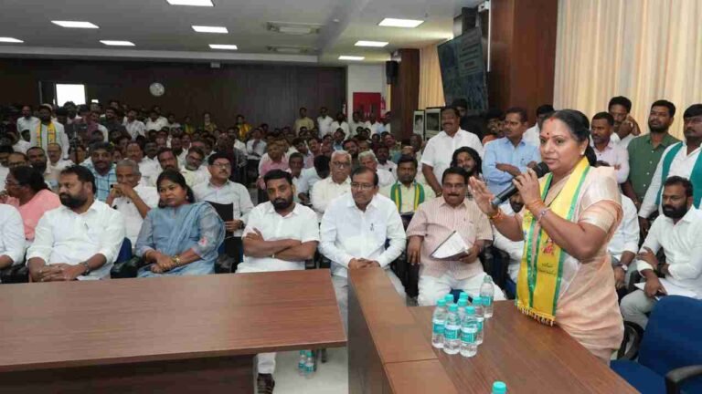 Kavitha Opposes Telangana Farmer DISCOM Proposal