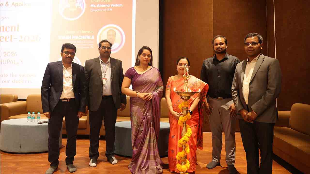Industry Leaders Visit KLH Bachupally, Celebrate 100% Placements & Student Success