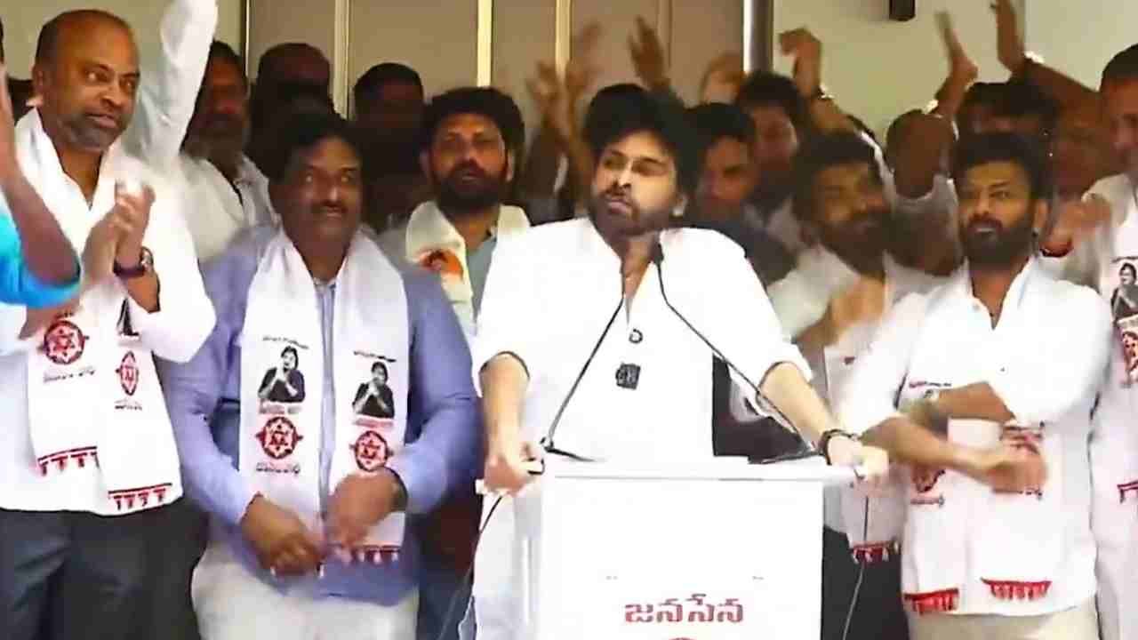 Pawan Kalyan Defends Telangana Stand, Slams Critics