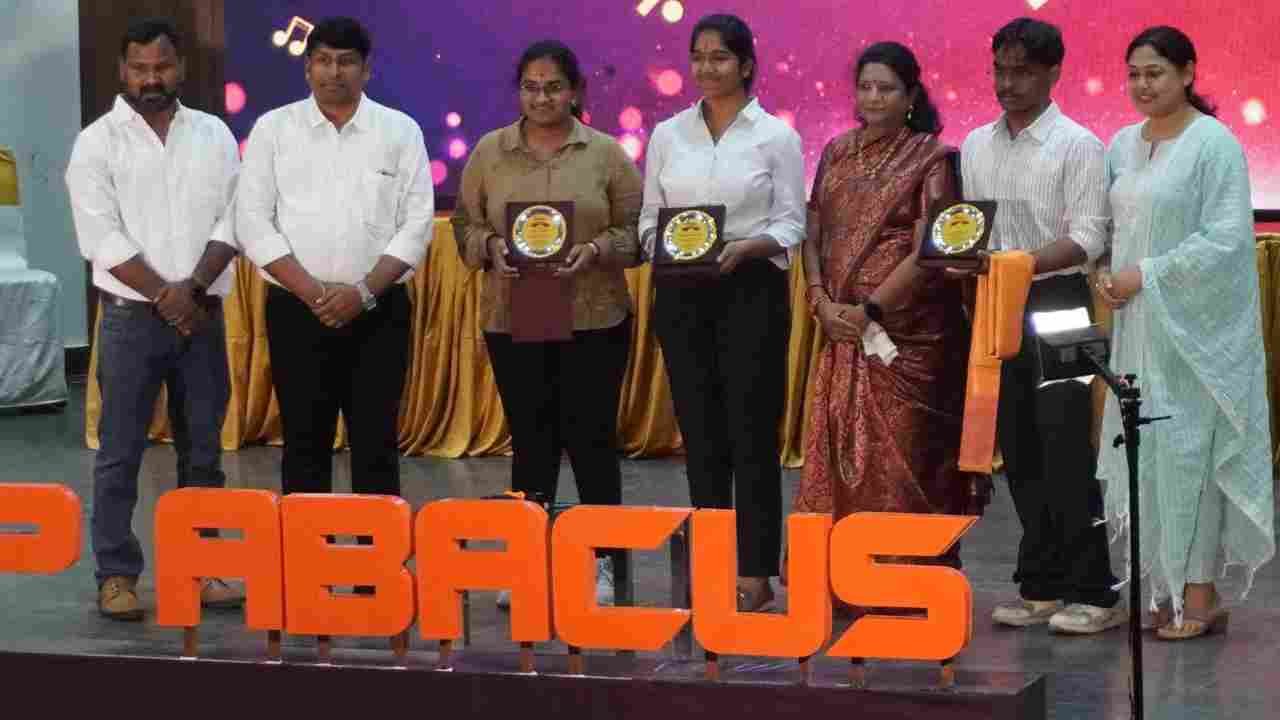 SIP Abacus Achievers Summit Honours 120 High Scorers In Hyderabad