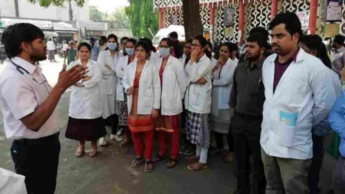 Telangana Medicos Oppose Faculty Retirement Age Hike