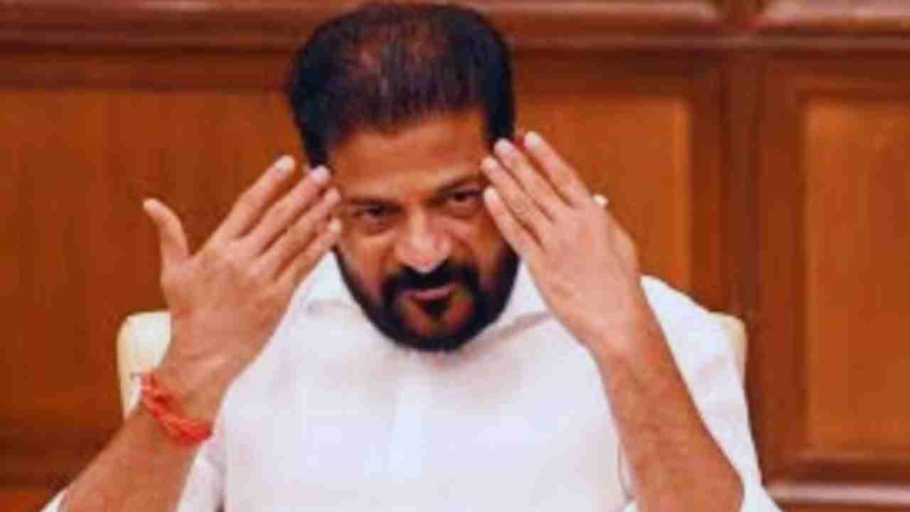 Internal Infighting In Congress: CM Revanth Under Severe Pressure
