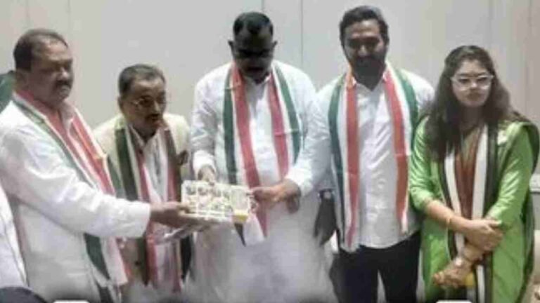 Kamareddy Congress Panchayat Concluded: Shabbir Ali, Chandrasekhar Reddy Compromise