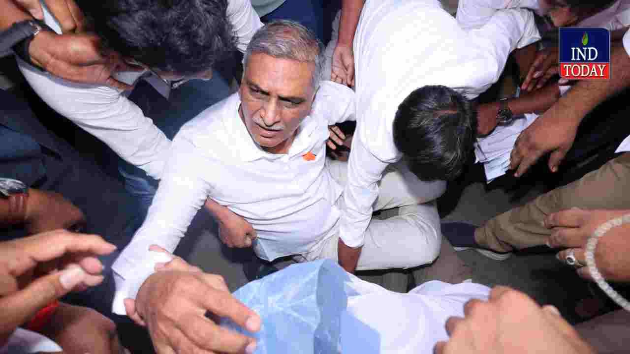 Tension at Telangana Bhavan: Harish Rao, RS Praveen Kumar Arrested
