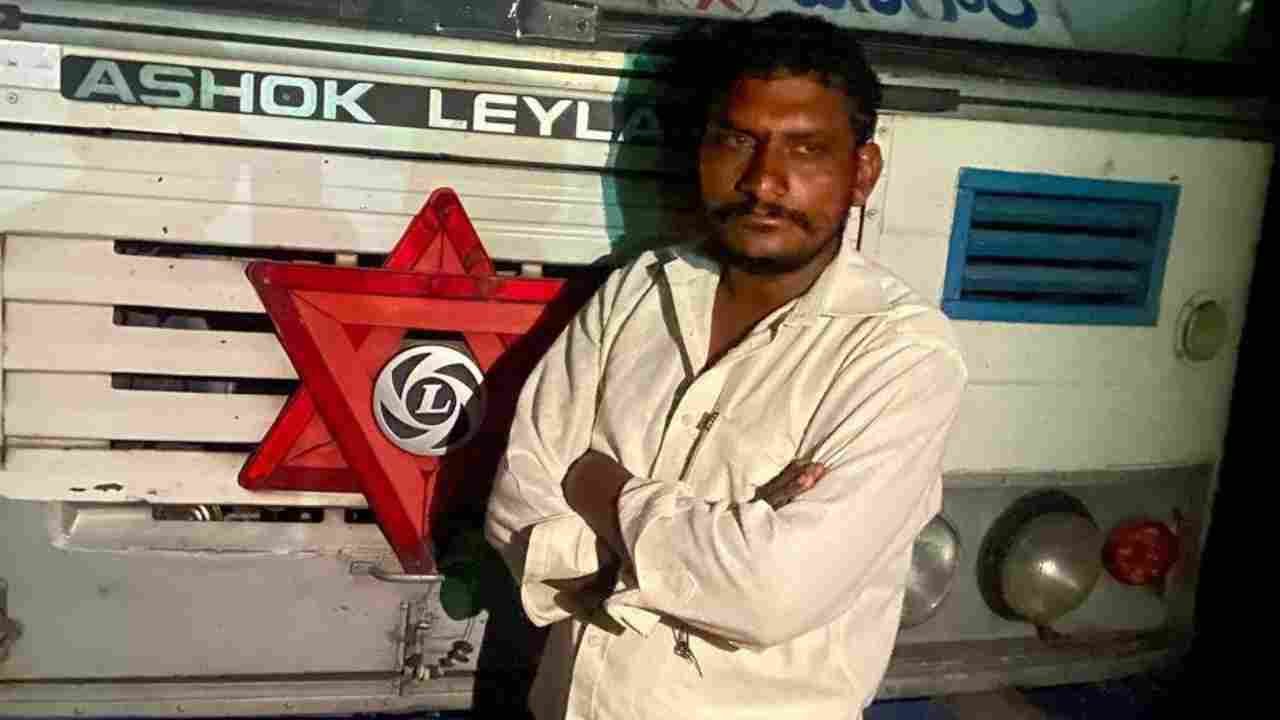 Drunk Man Steals RTC Bus From Jangaon, Caught After Crashing At Toll Plaza