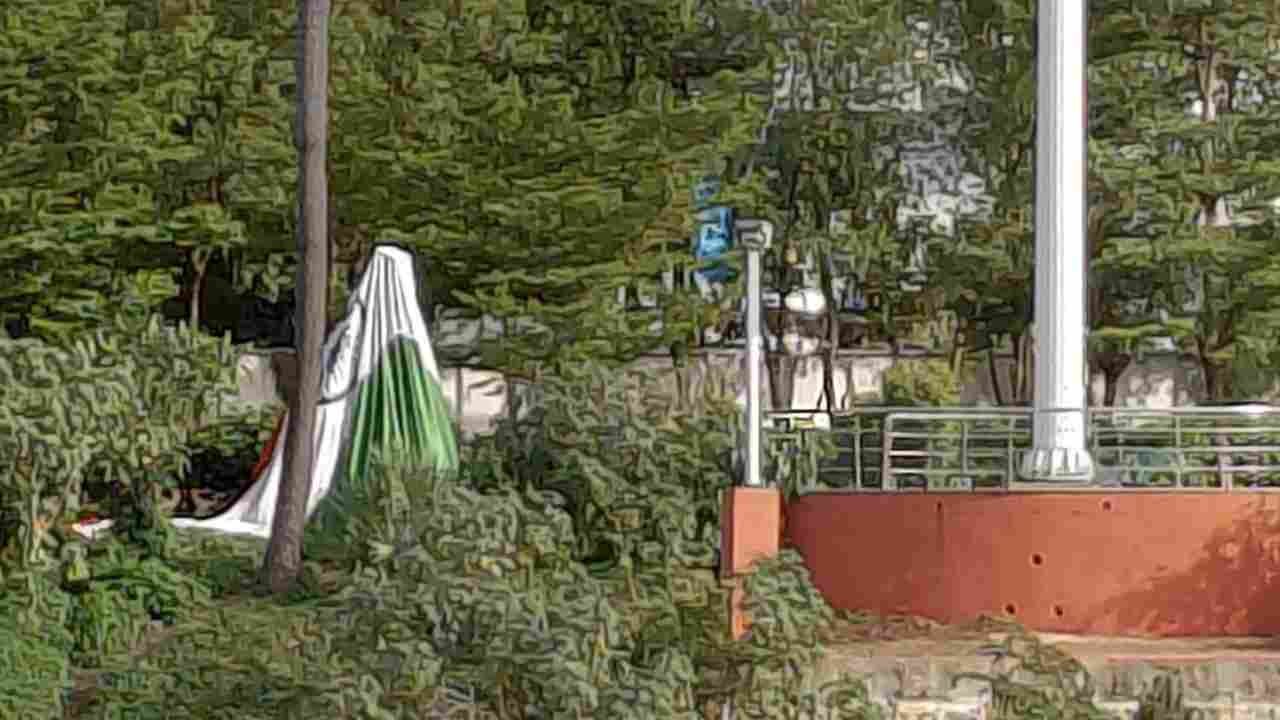National Flag Falls At Nagole, Locals Demand Action