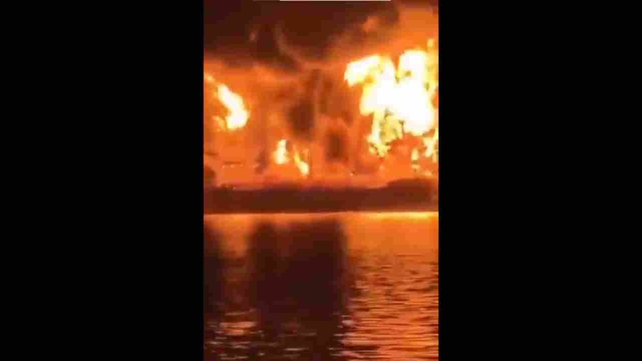 Houthi Rebels Claim Red Sea Attack as Oil Tanker Catches Fire