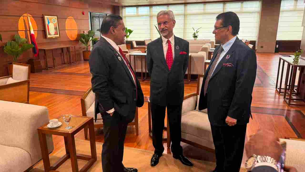 Jaishankar Meets Sri Lankan, Bangladesh Counterparts And EU’s Kaja Kallas In Manila