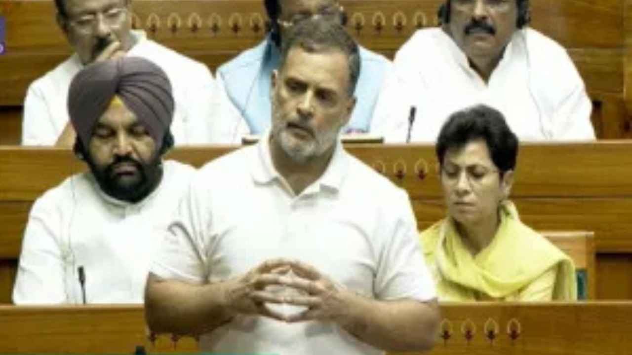 Rahul Gandhi Alleges RSS Controls India’s Education System
