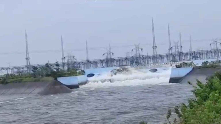 Godavari River Rises At Kaleshwaram, Heavy Flood Flow At Medigadda