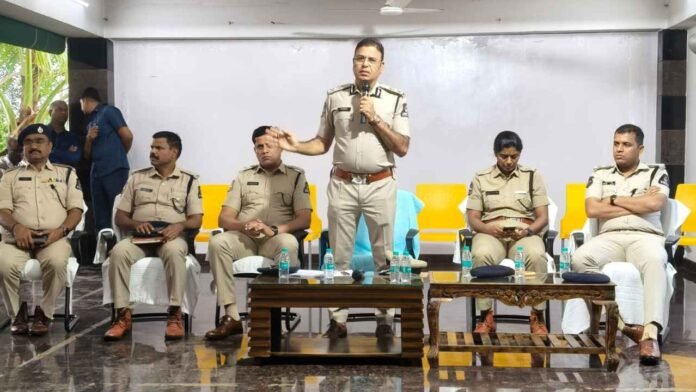 Hyderabad Police Hold Counselling Programme For 288 Cell Phone Offenders