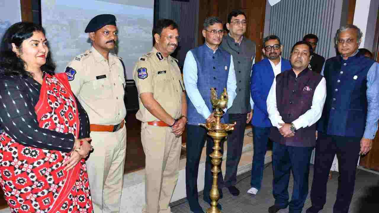 Hyderabad Loses Rs. 1 Crore Daily to Cyber Frauds, Says CP VC Sajjanar