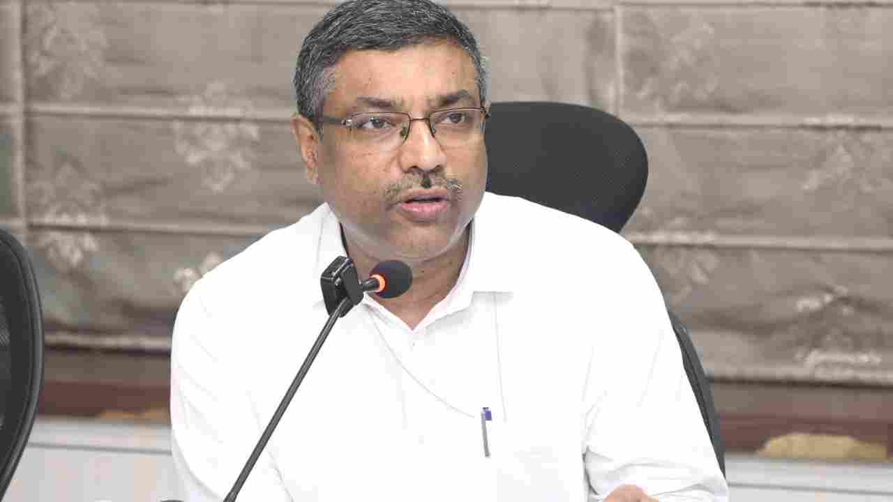 Centre Examining Meta’s Reply On Instagram Child Safety Concerns: IT Secretary
