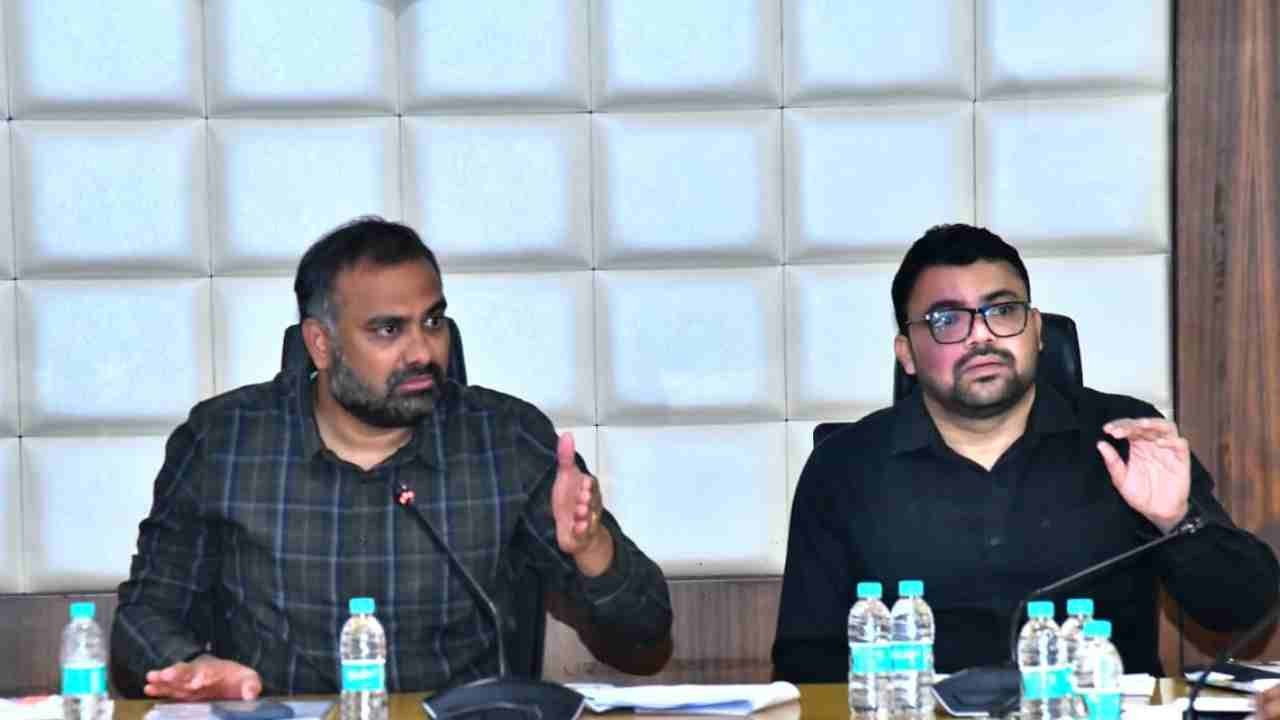 GHMC DEO Reviews SIR 2026 Progress With Political Parties