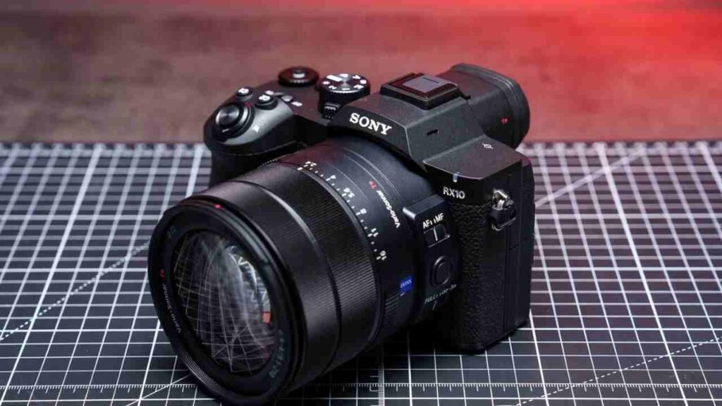 Sony RX10 V Unveiled with 24-600mm Zoom, AI Autofocus and 4K 120fps Video