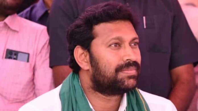ED Raids Avinash Reddy Premises in Viveka Case