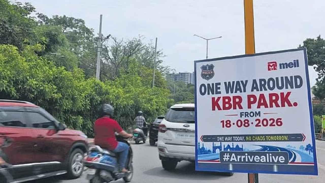 KBR Park Becomes Giant Traffic Rotary as One-Way Rule Begins