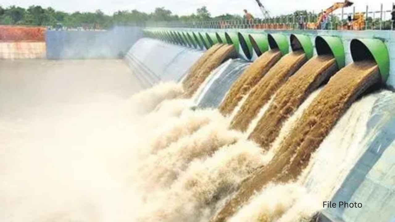 Telangana Reviews Irrigation Water Release Plan