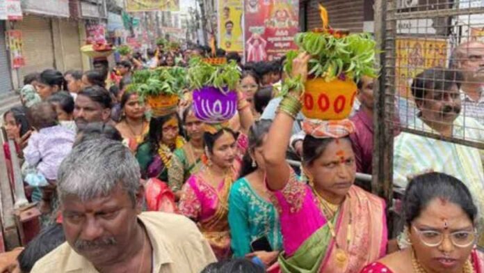 Lashkar Bonalu Begins As Devotees Throng Ujjaini Mahankali Temple