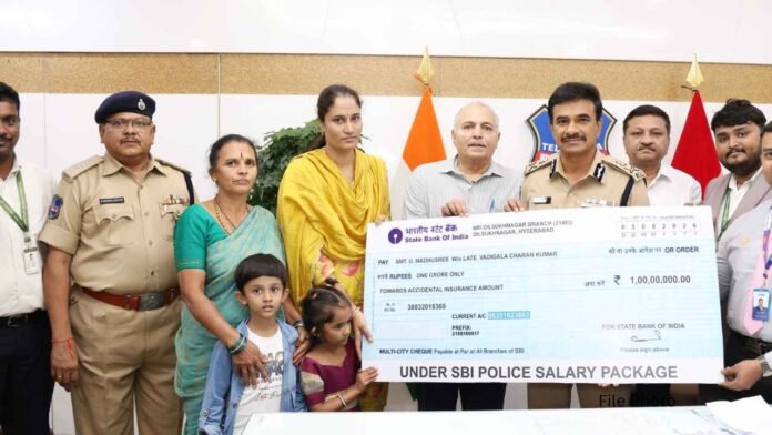 Rs. 1 Crore Insurance Cheque Handed Over To Family Of Deceased Telangana Constable