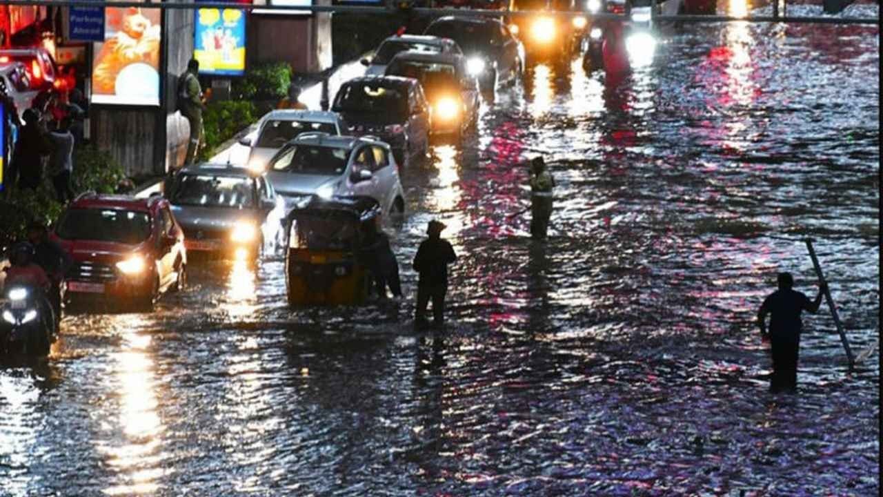 Heavy Rains Lash Telangana And Andhra Pradesh Overnight