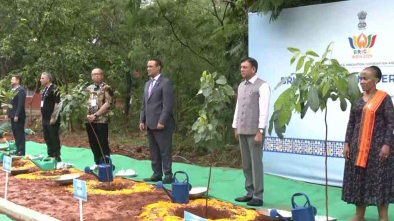 BRICS Delegation Visits Thotlakonda Buddhist Site In Vizag