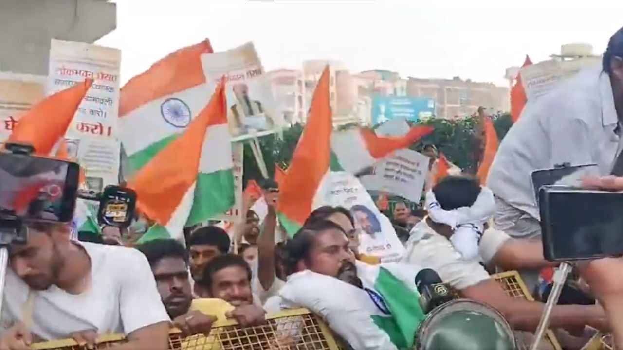 Reservation Protests Erupt At Delhi Jantar Mantar