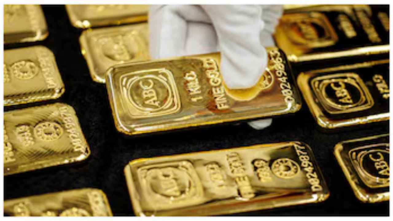 Gold Rate In Hyderabad Slashed: Check Latest 22 & 24-Carat Prices