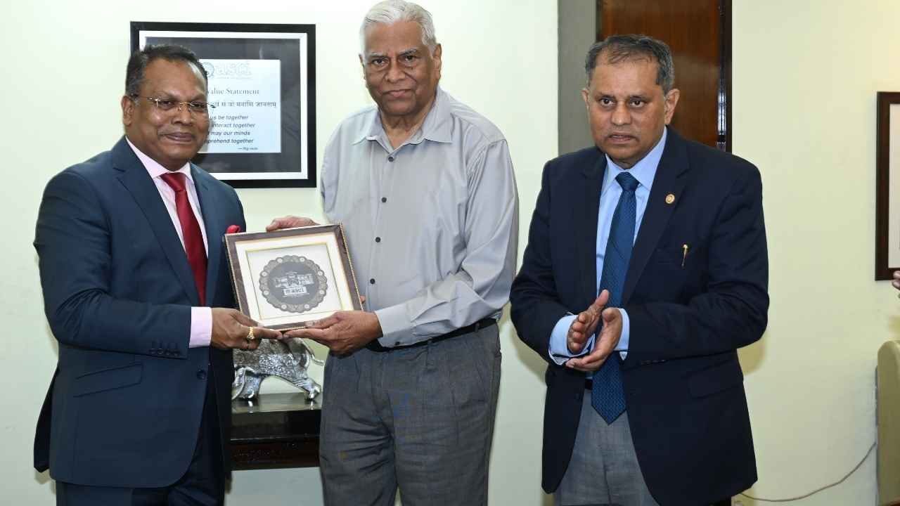 Mauritius Minister Visits ASCI Hyderabad For Collaboration
