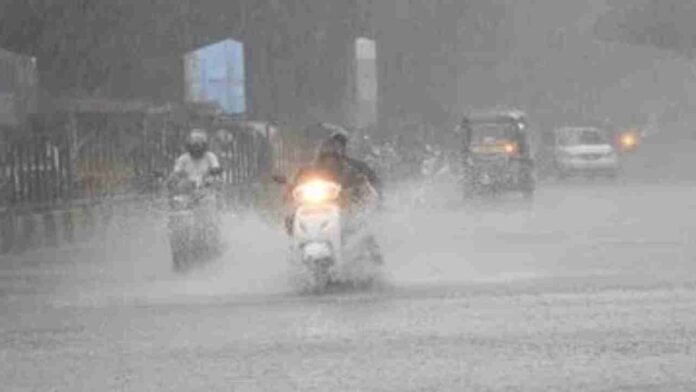 Heavy Rains Forecast Across Telangana, Hyderabad on Alert