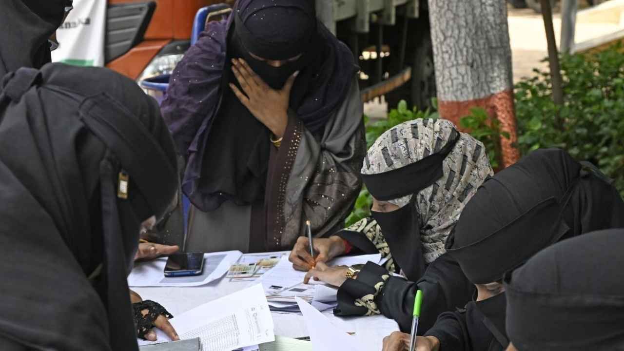 Old City Sees High Share of Women in Voter Deletions