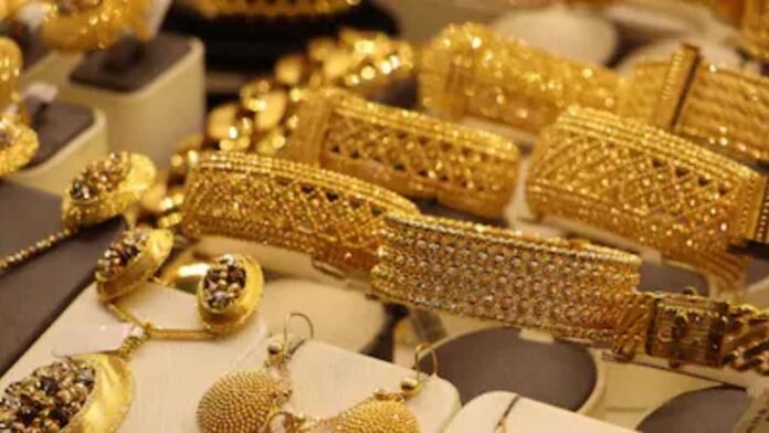 Gold Prices Stable In Hyderabad: Check 22K, 24K Gold Rate