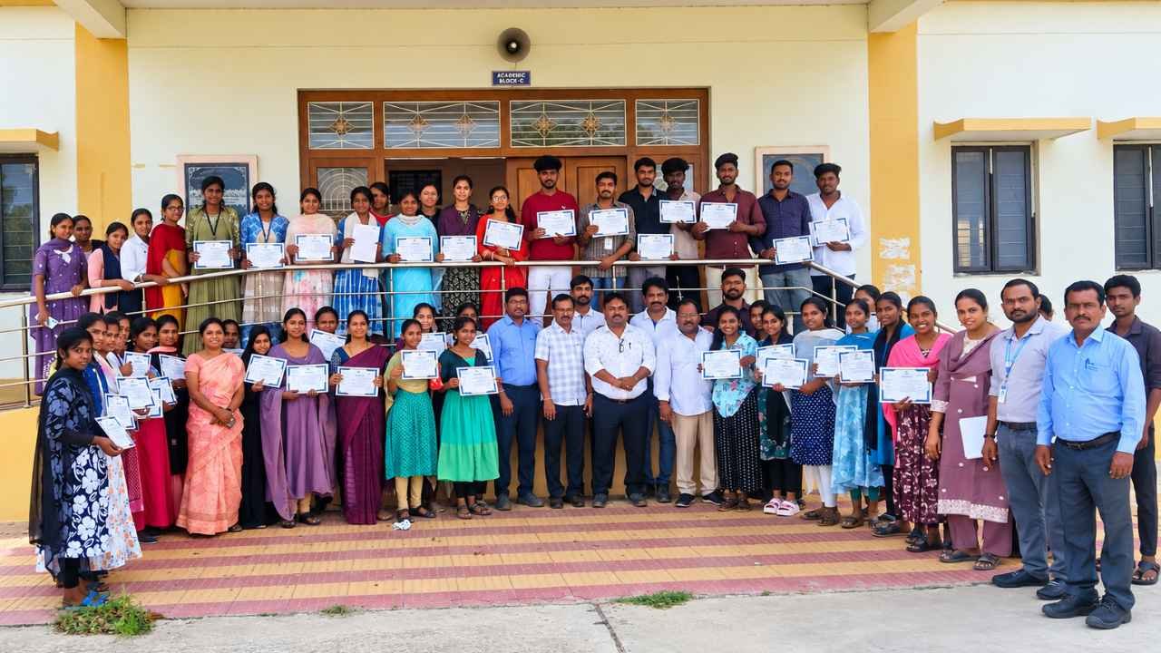 DIKSHa Kadapa Felicitates 57 Youth After Skill Training