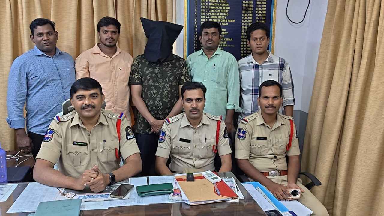 Chilkalguda Police Arrest Man In Mylargadda Murder Case