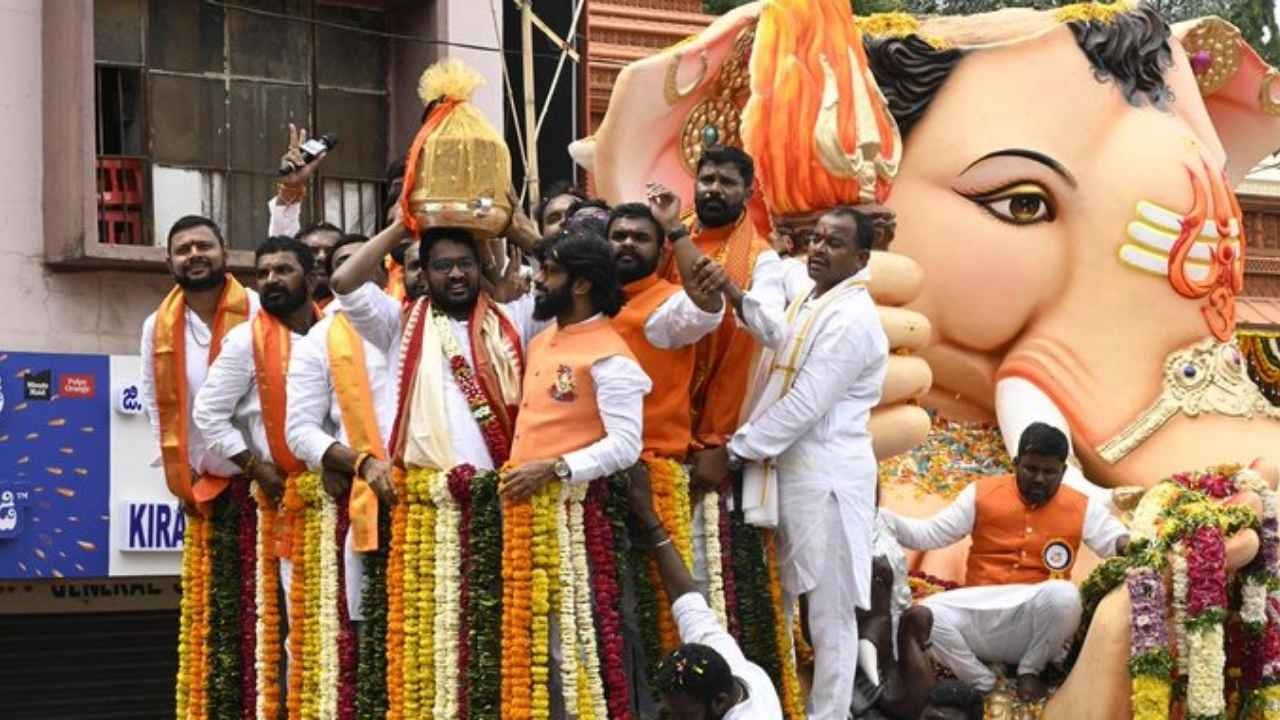 Balapur Ganesh Laddu Auction Sets New Record at ₹39 Lakh
