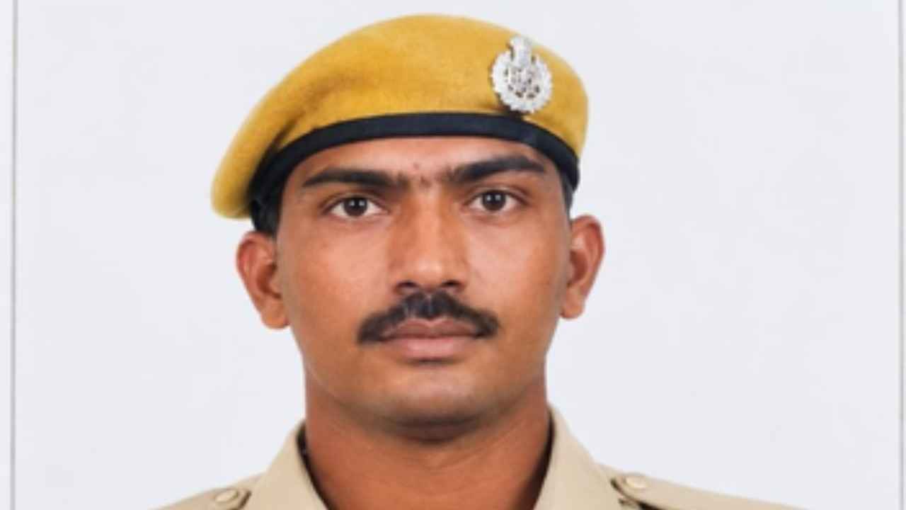 Constable Chandrasekhar Ends Life In Hyderabad