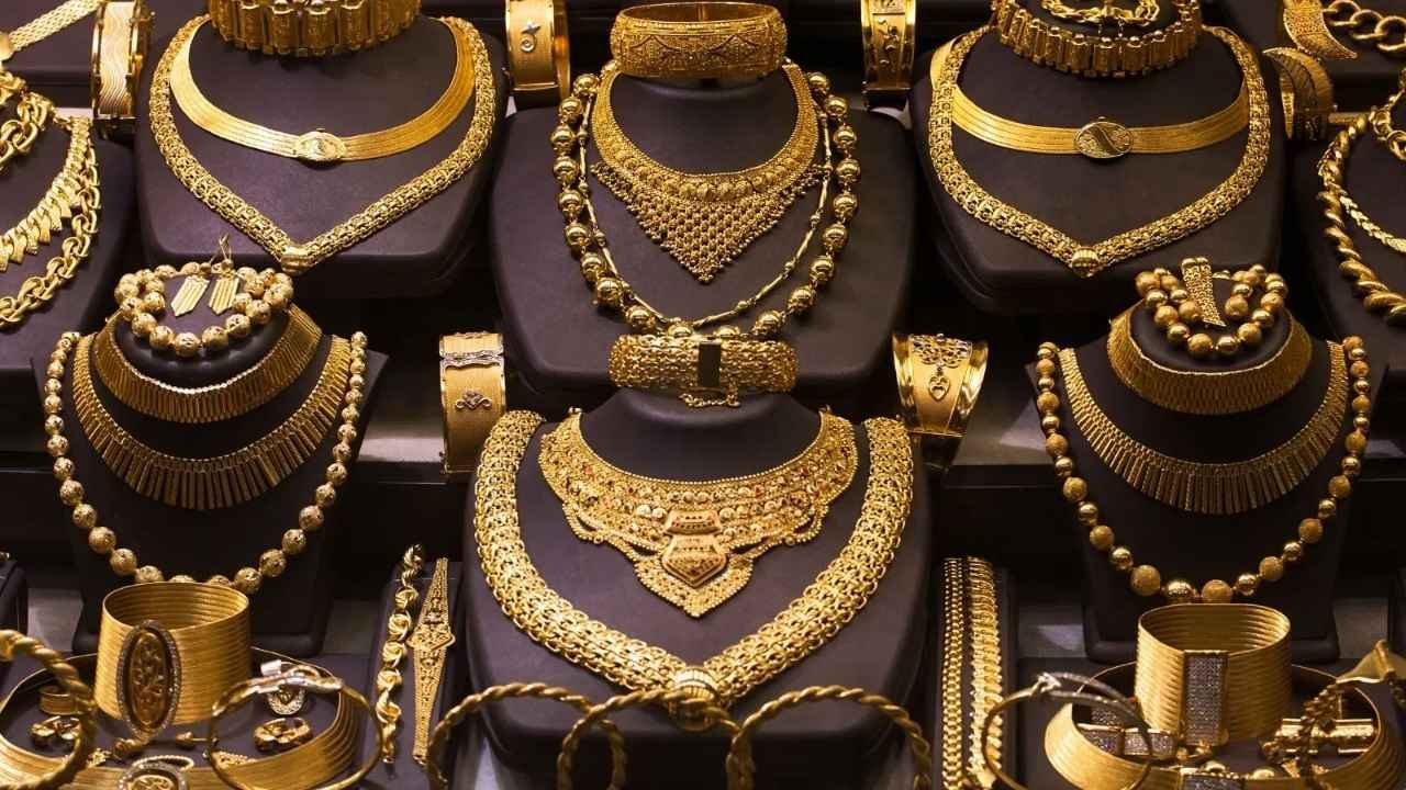Gold Prices Today Hyderabad: 22K, 24K Rates On Oct 30