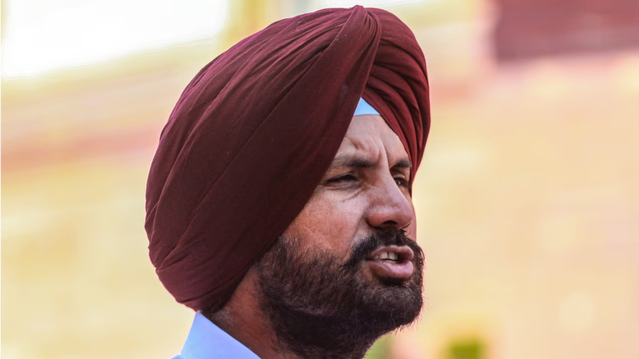 Major Set Back To Congress In Punjab Before Elections: Chief Amarinder Singh Raja Resigns