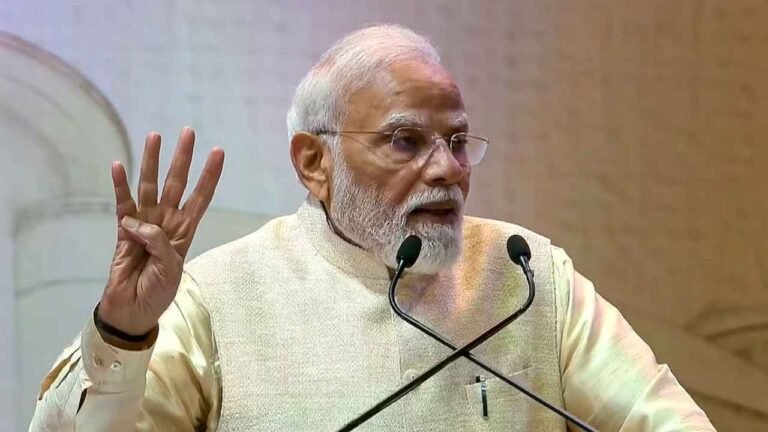 PM Modi Calls For Civil Servants Motivated By Public Service