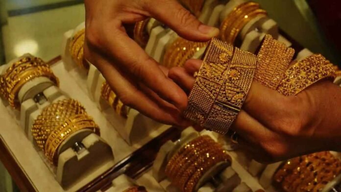 Gold Rates Today Falls In Hyderabad On 3 October, 2026