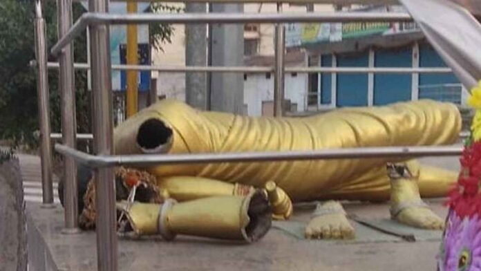 Chakali Ilamma Statue Vandalised, Tension Grips Medak