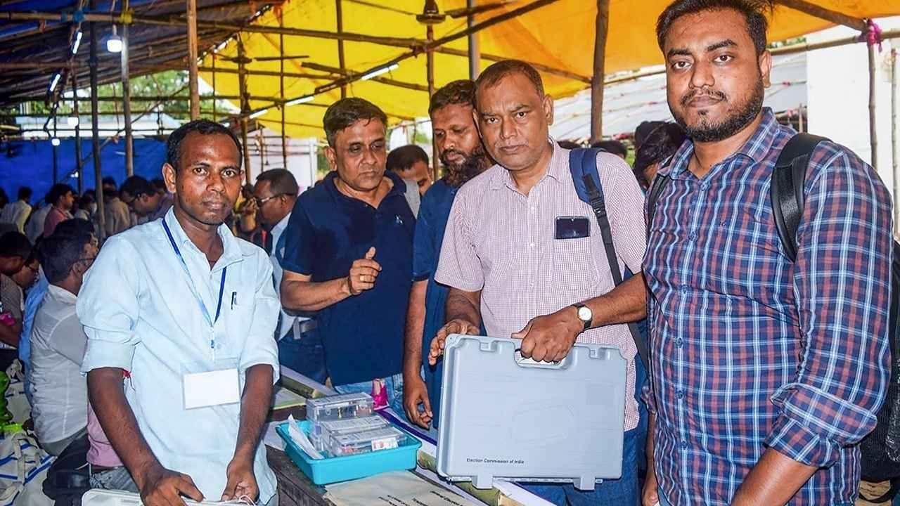 BJP Plans Nationwide Campaign To Counter Congress On SIR