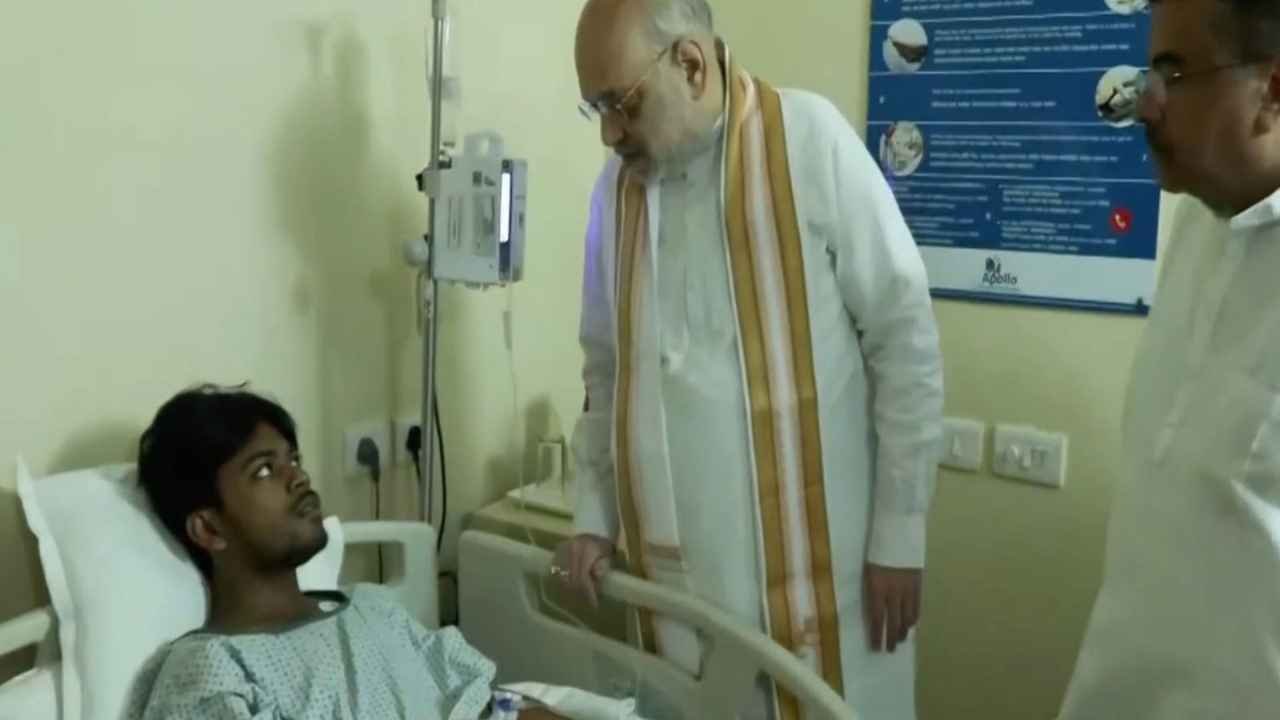 Amit Shah Meets Kolkata Stampede Victims At Hospital