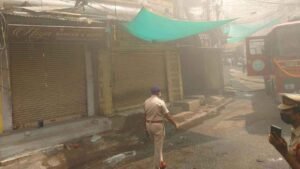 Massive Fire At Wholesale Clothing Shop Near Charminar