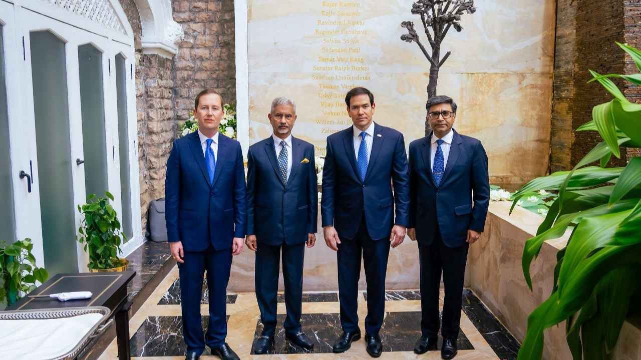 Marco Rubio Meets Taj Hotel Security Chief Over 26/11