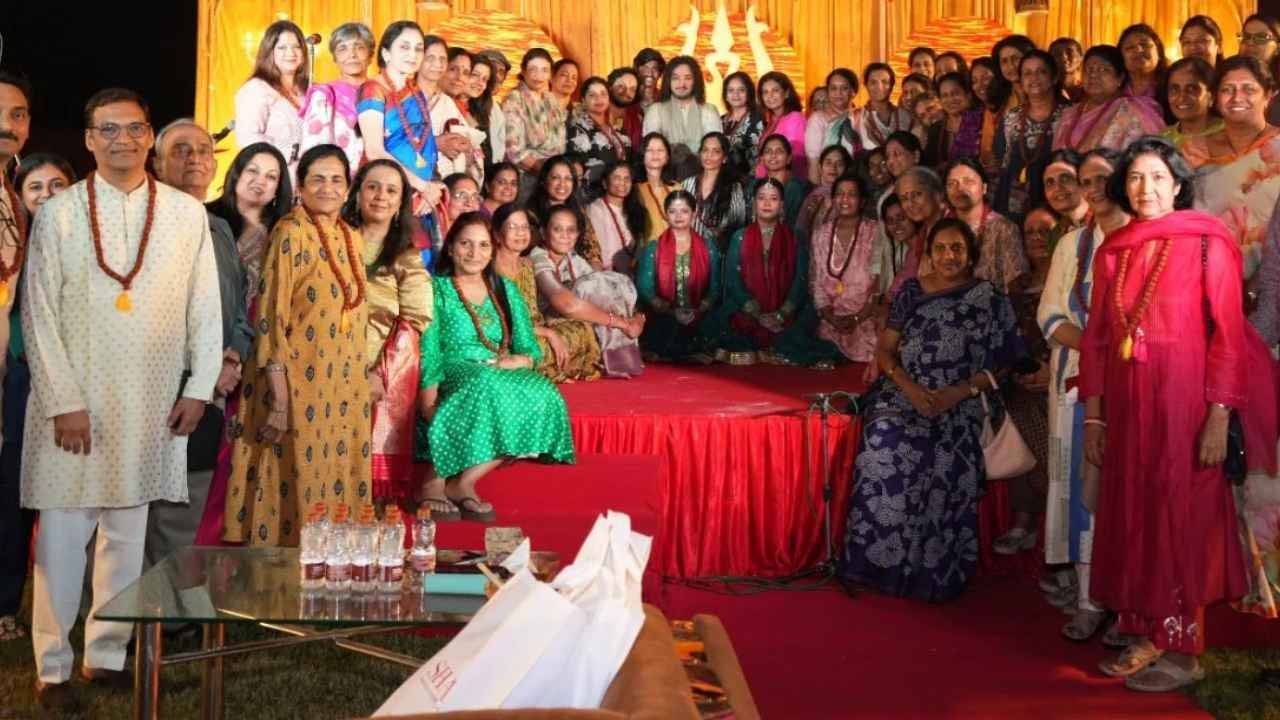 Hyderabad’s Banaras Girls Redefine Spiritual Tourism