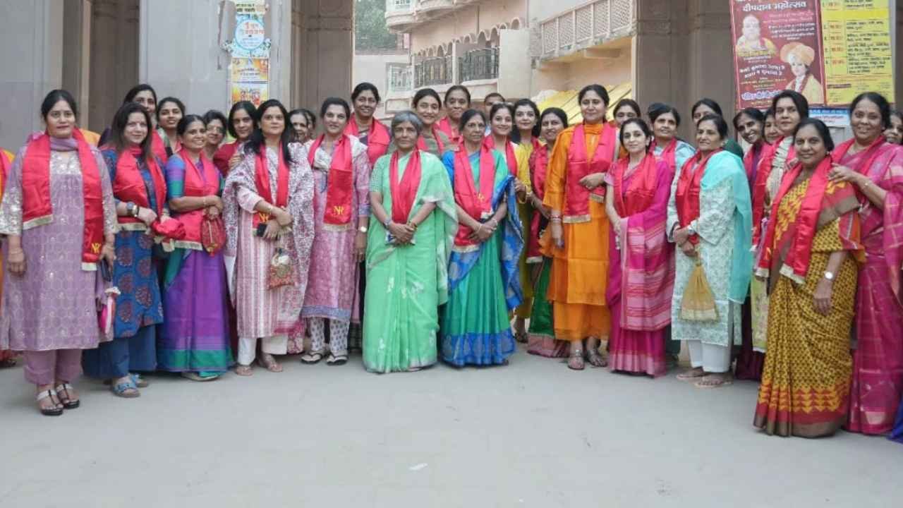 Hyderabad’s Banaras Girls Redefine Spiritual Tourism